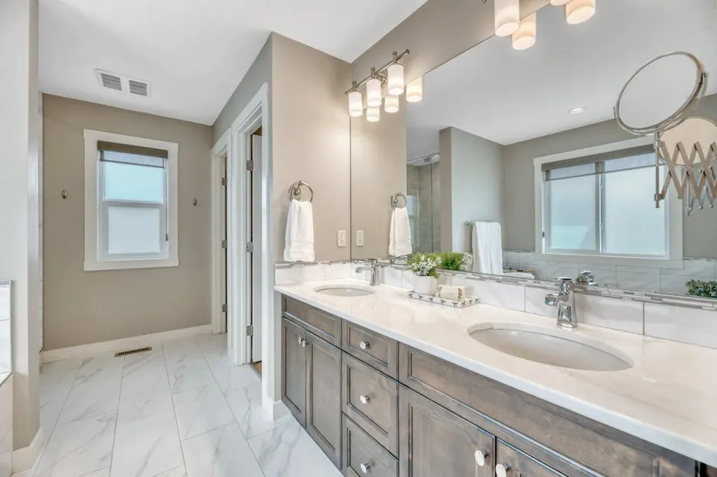 143 Stonemere Green Chestermere AB T1X 0S2
