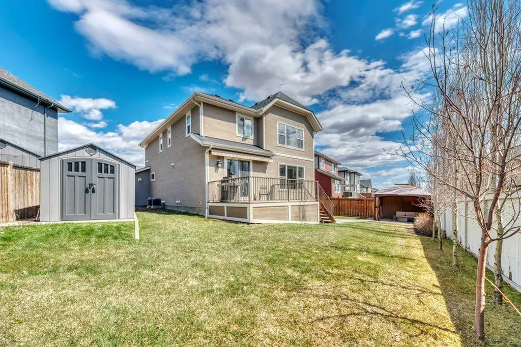 143 Stonemere Green Chestermere AB T1X 0S2