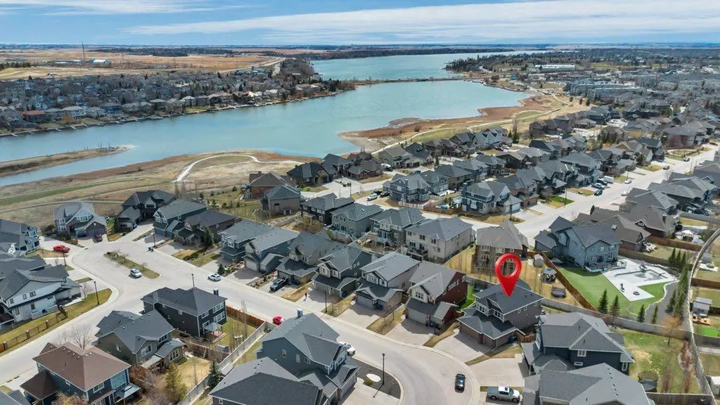 143 Stonemere Green Chestermere AB T1X 0S2