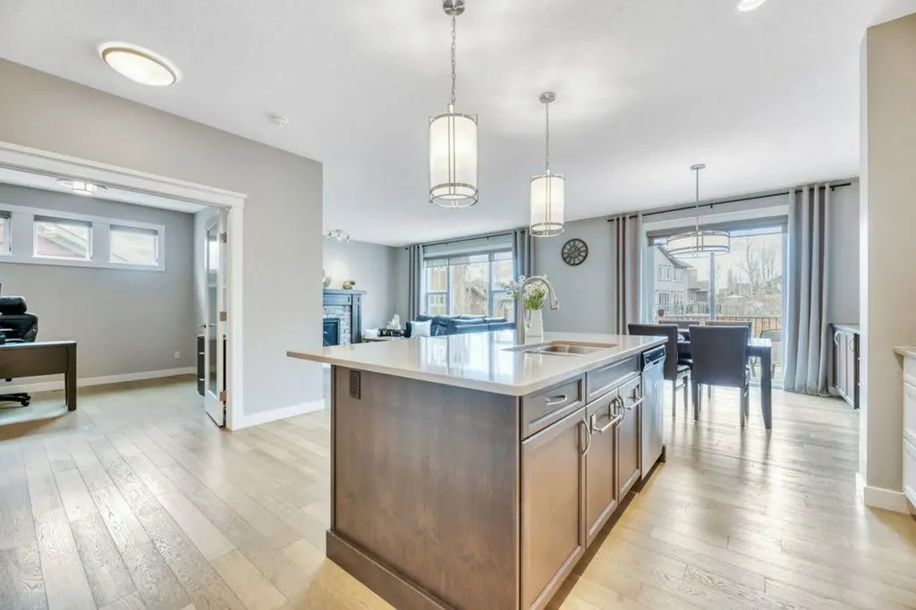 143 Stonemere Green Chestermere AB T1X 0S2