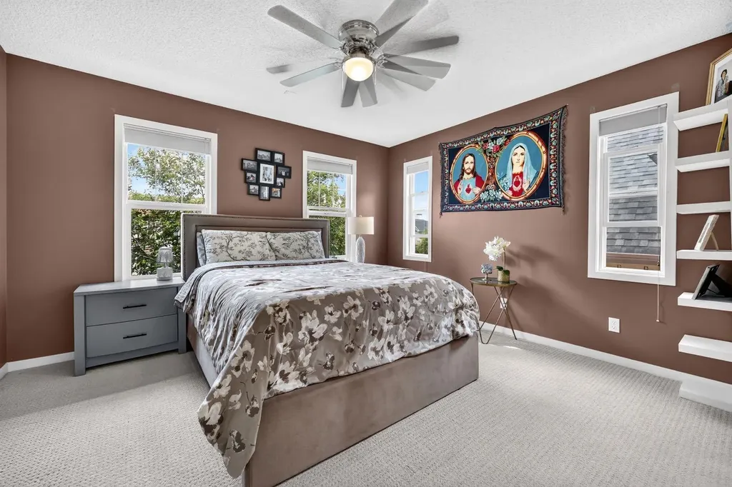 232 Silverado Range Close SW Calgary AB T2X 0C1