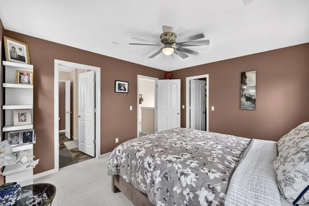 232 Silverado Range Close SW Calgary AB T2X 0C1