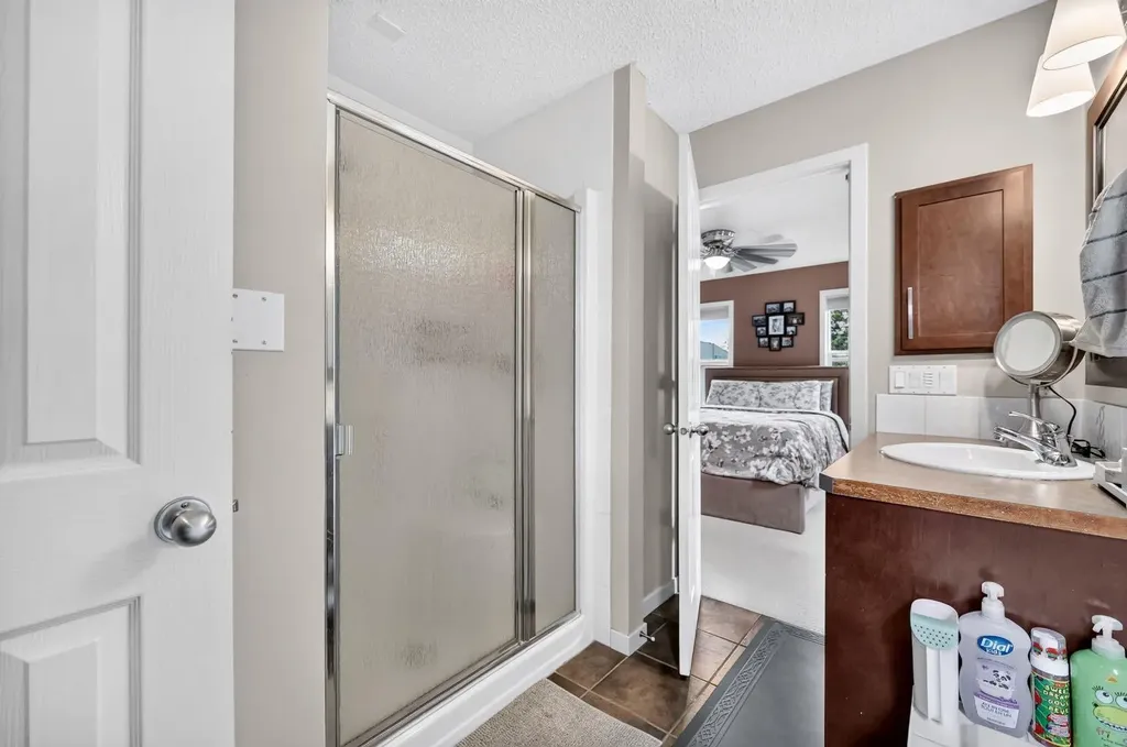232 Silverado Range Close SW Calgary AB T2X 0C1