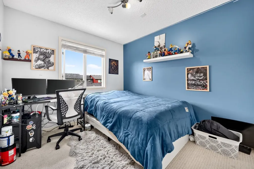 232 Silverado Range Close SW Calgary AB T2X 0C1