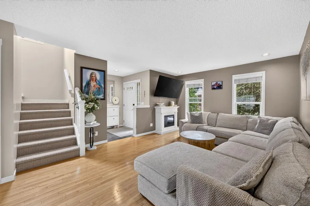 232 Silverado Range Close SW Calgary AB T2X 0C1