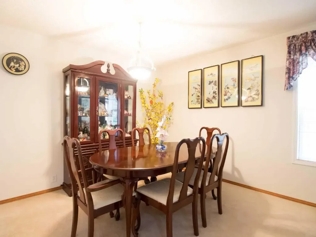 5209 Coral Shores Drive NE Calgary AB T3J 3J7