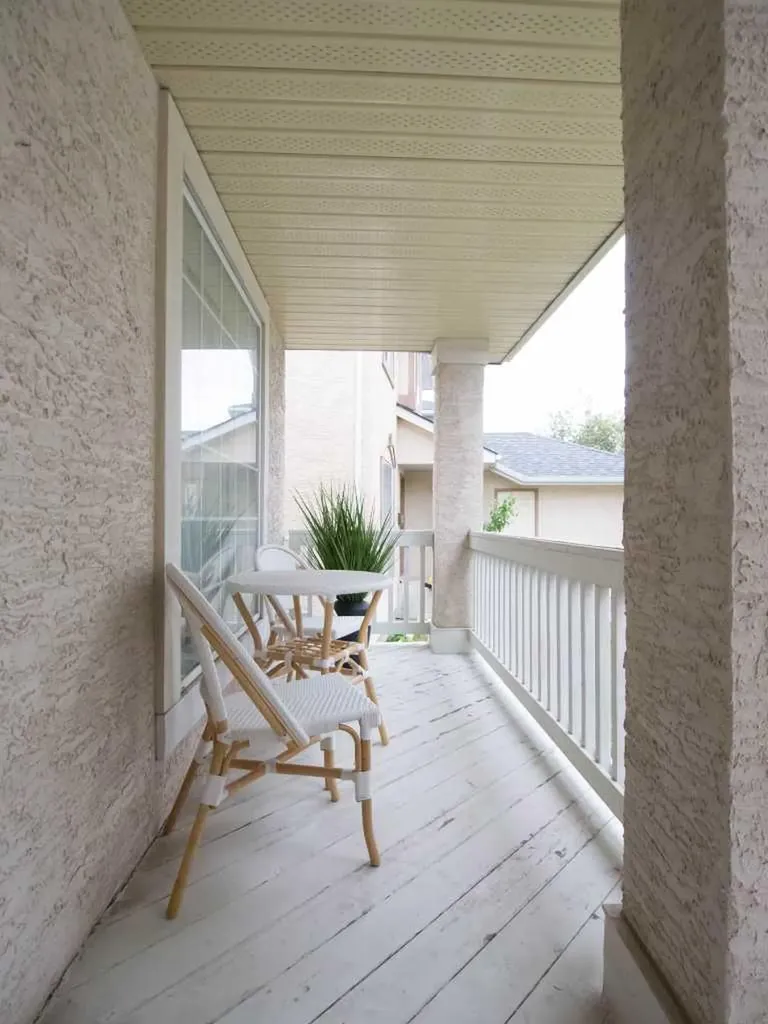 5209 Coral Shores Drive NE Calgary AB T3J 3J7
