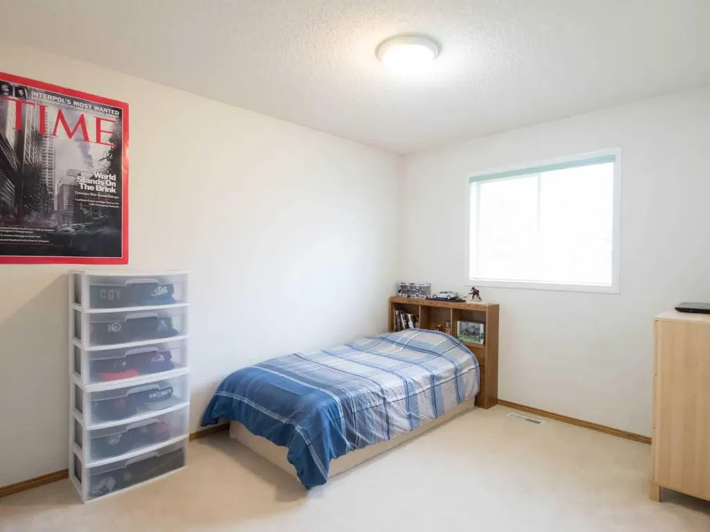 5209 Coral Shores Drive NE Calgary AB T3J 3J7