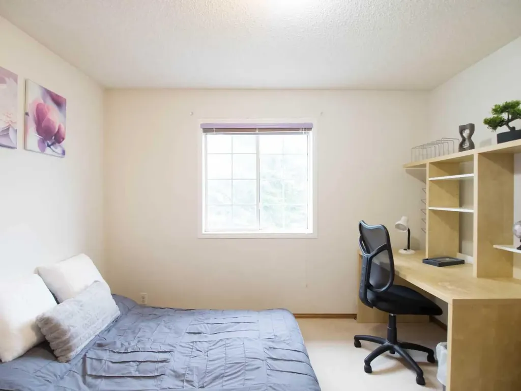 5209 Coral Shores Drive NE Calgary AB T3J 3J7