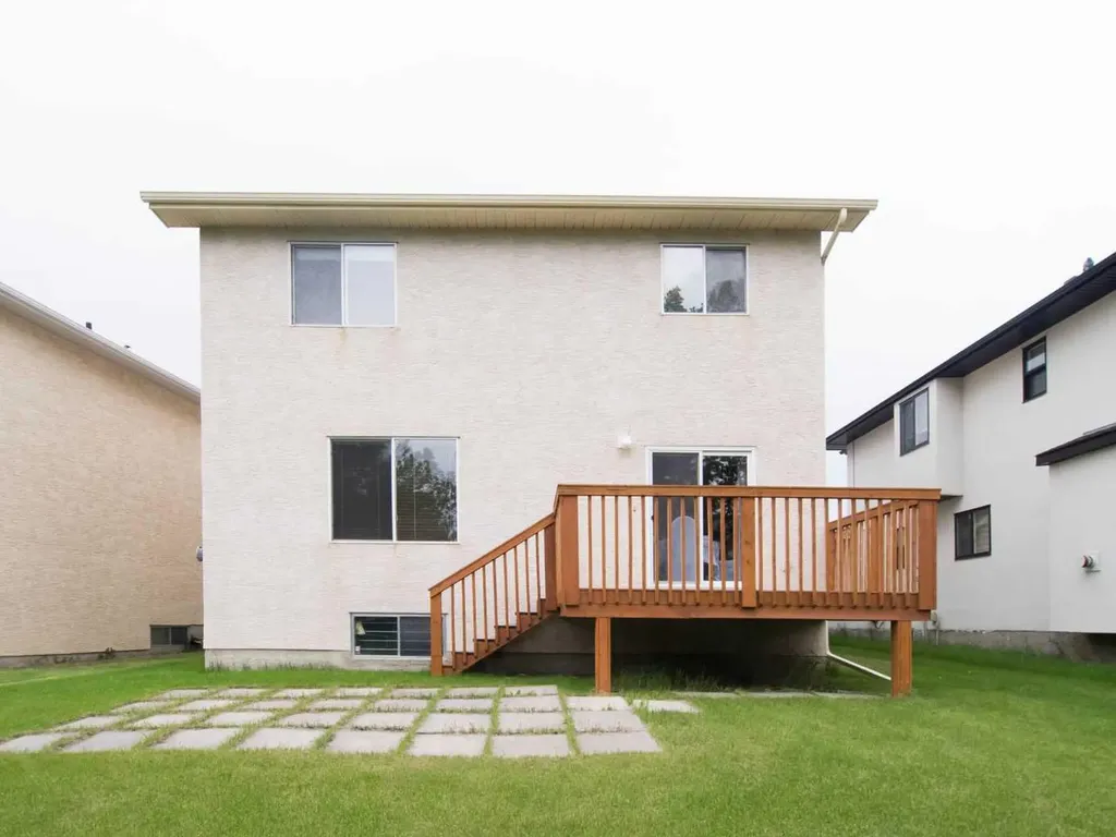 5209 Coral Shores Drive NE Calgary AB T3J 3J7