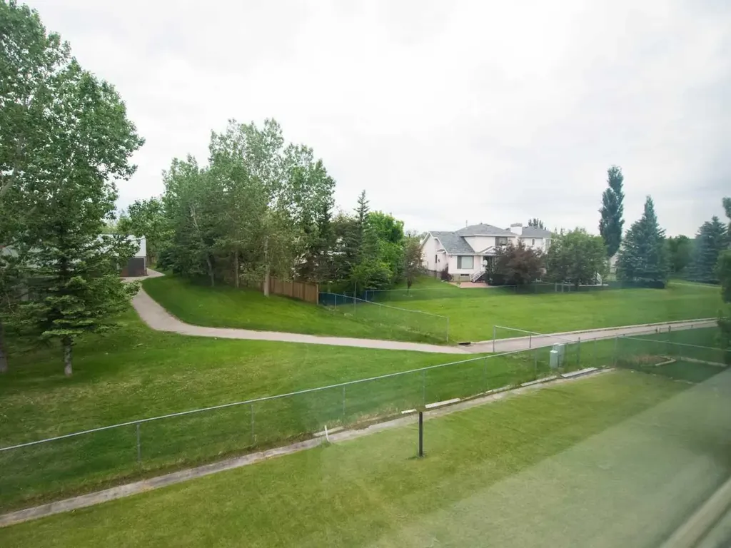 5209 Coral Shores Drive NE Calgary AB T3J 3J7