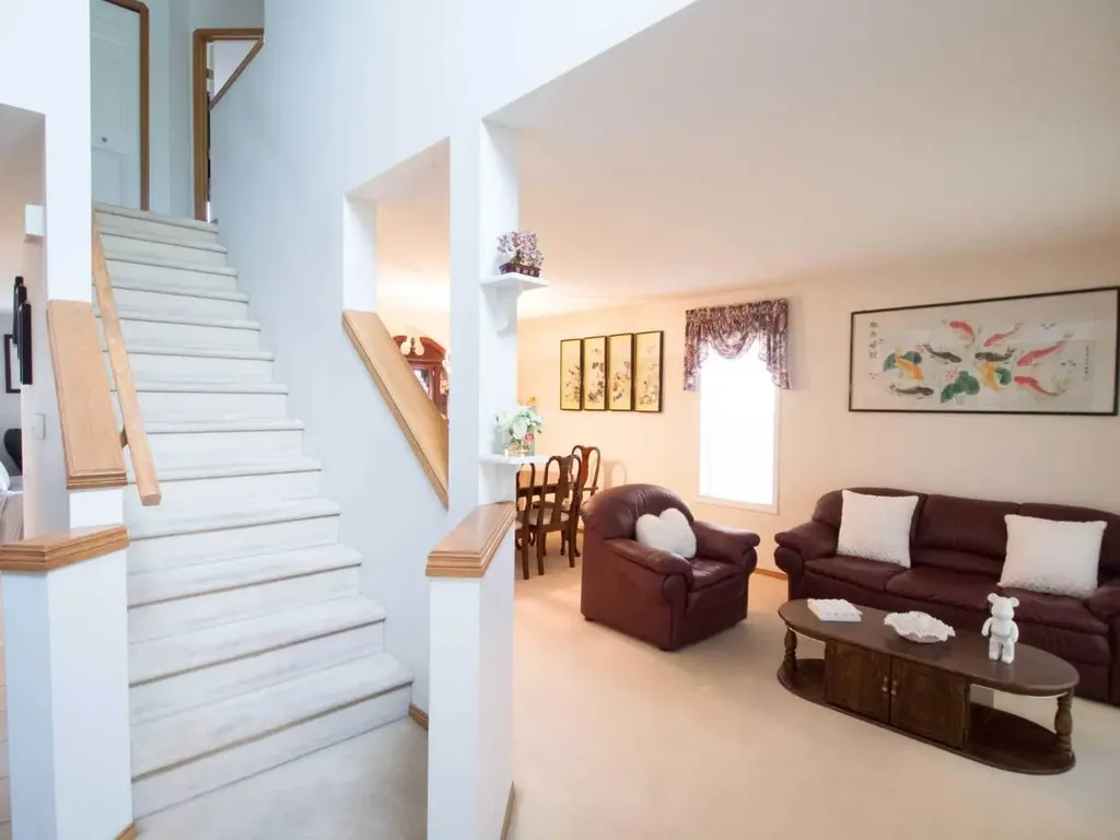 5209 Coral Shores Drive NE Calgary AB T3J 3J7