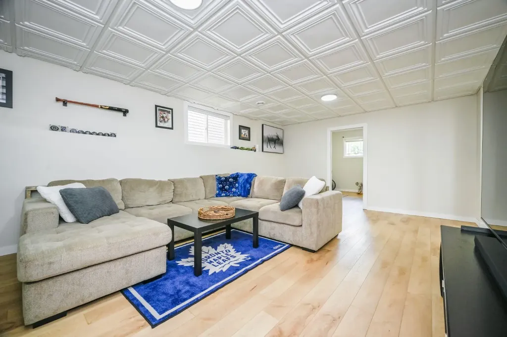 11405 69 Avenue Grande Prairie AB T8W 0E5