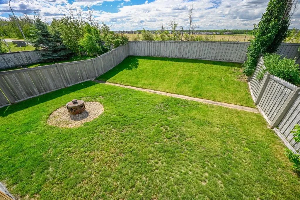 11405 69 Avenue Grande Prairie AB T8W 0E5