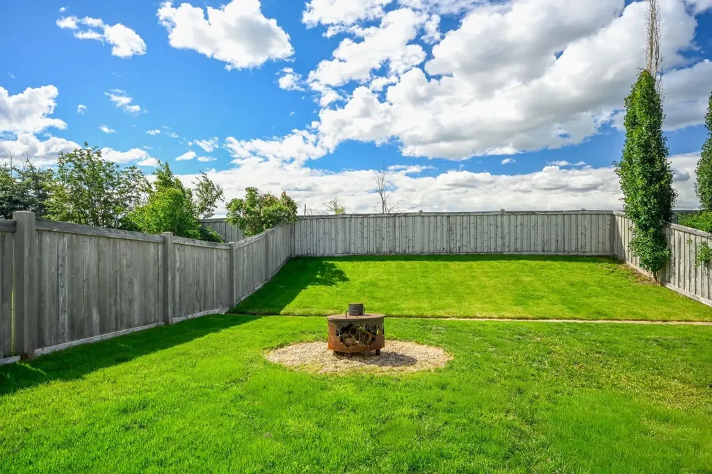 11405 69 Avenue Grande Prairie AB T8W 0E5