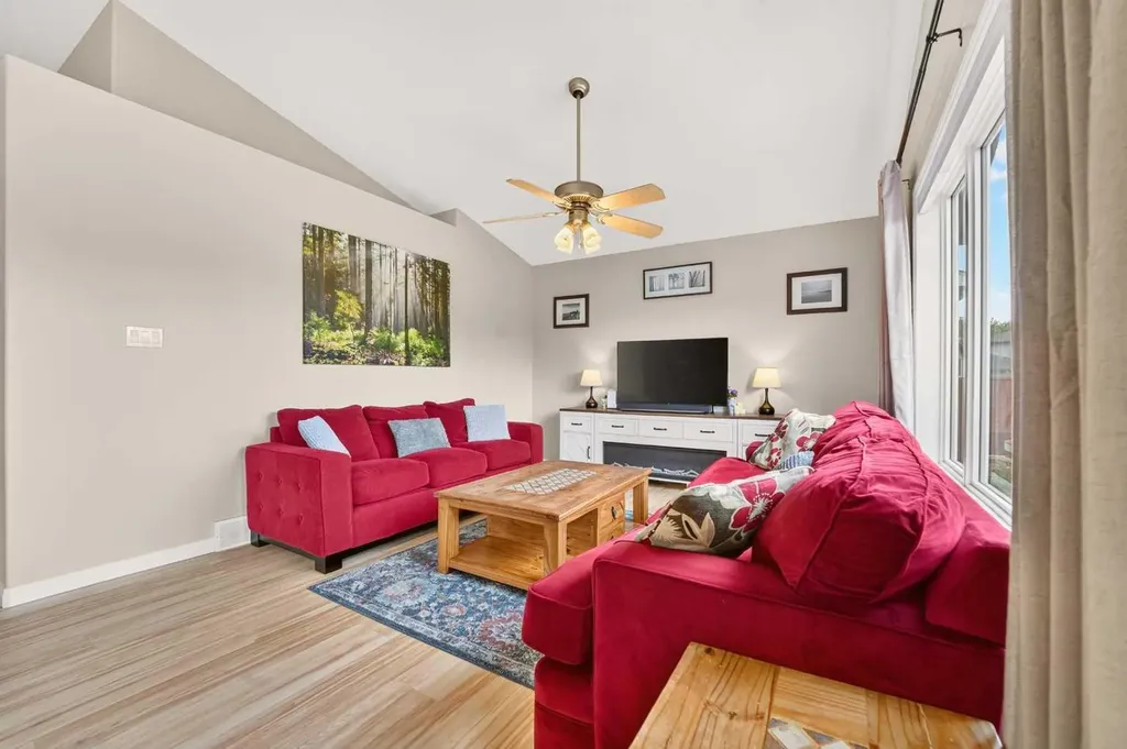 382 Heritage Boulevard W Lethbridge AB T1K 7M5