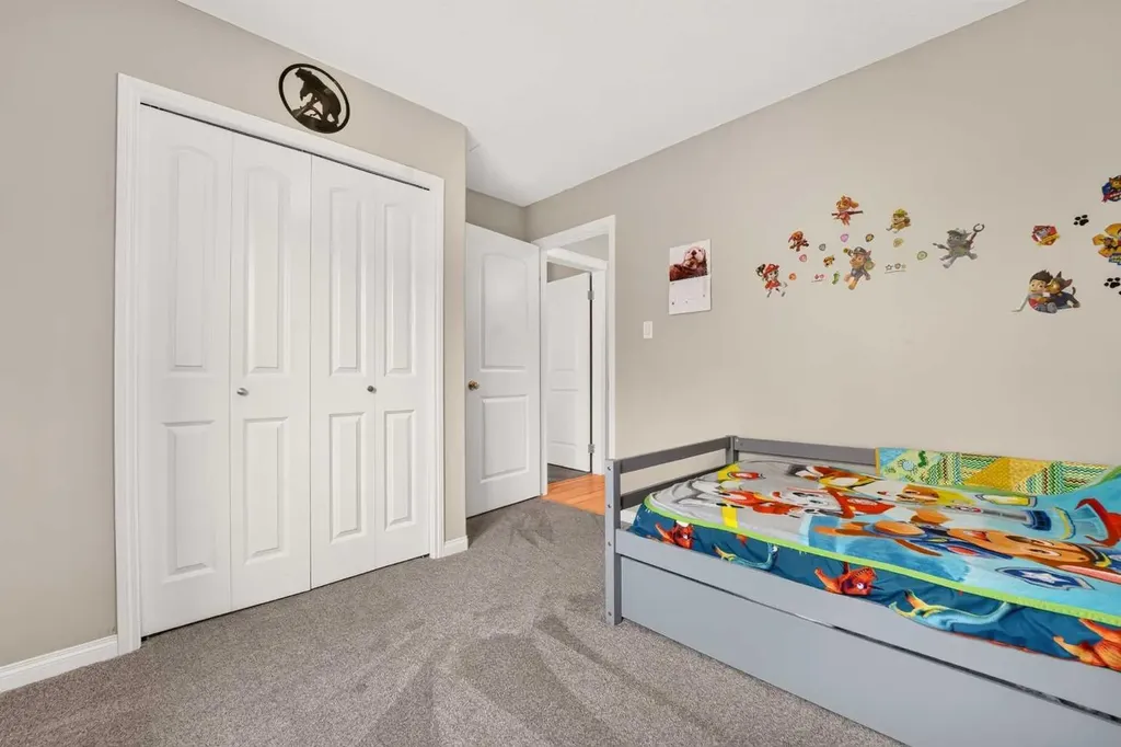 382 Heritage Boulevard W Lethbridge AB T1K 7M5