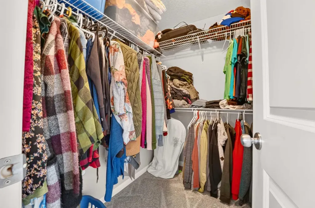 382 Heritage Boulevard W Lethbridge AB T1K 7M5