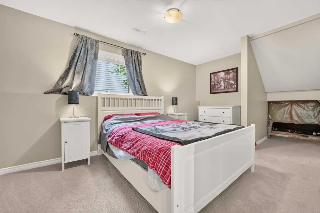 382 Heritage Boulevard W Lethbridge AB T1K 7M5