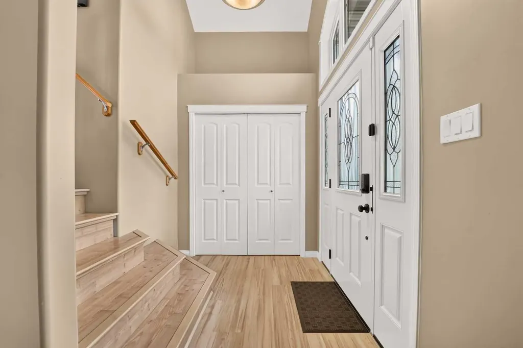 382 Heritage Boulevard W Lethbridge AB T1K 7M5