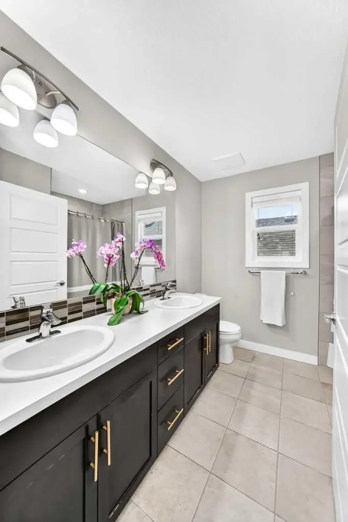 53 Sage Berry Link NW Calgary AB T3R 0J2