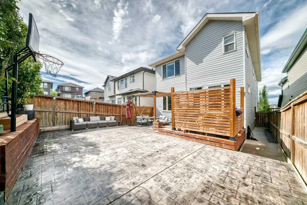 53 Sage Berry Link NW Calgary AB T3R 0J2