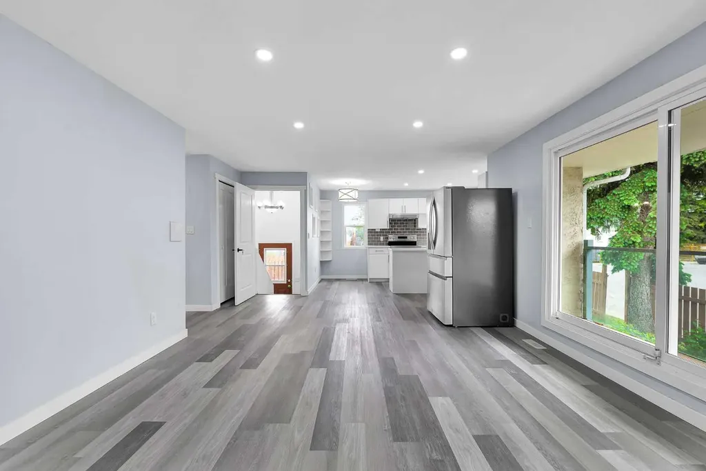 3820 14 Avenue SE Calgary AB T2A 0K3