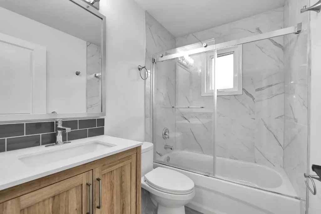 3820 14 Avenue SE Calgary AB T2A 0K3