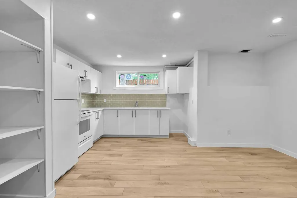 3820 14 Avenue SE Calgary AB T2A 0K3