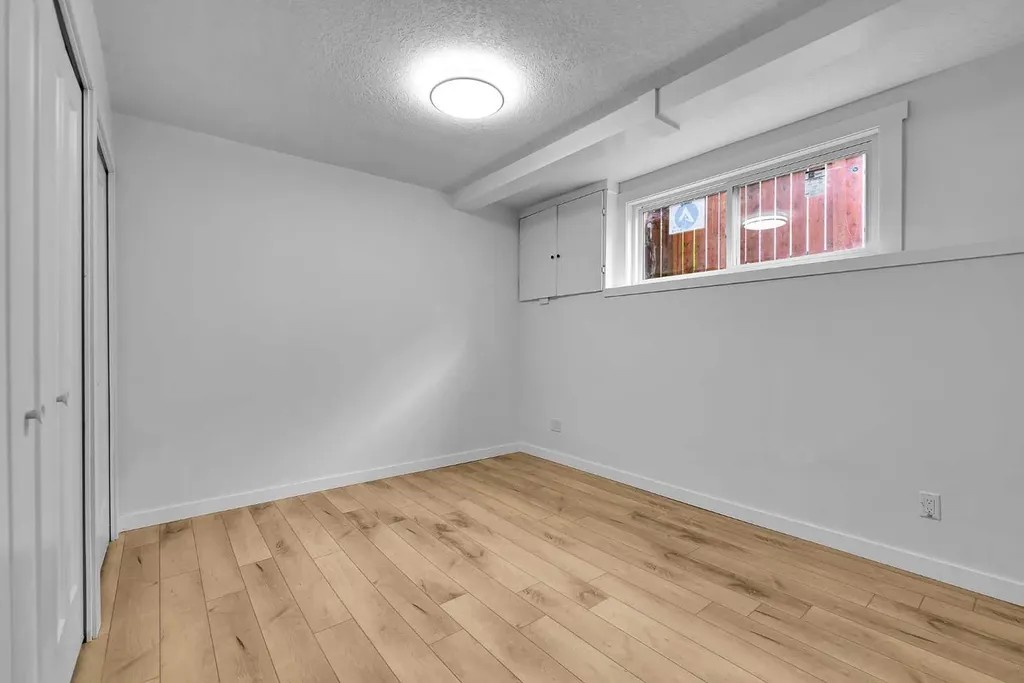 3820 14 Avenue SE Calgary AB T2A 0K3