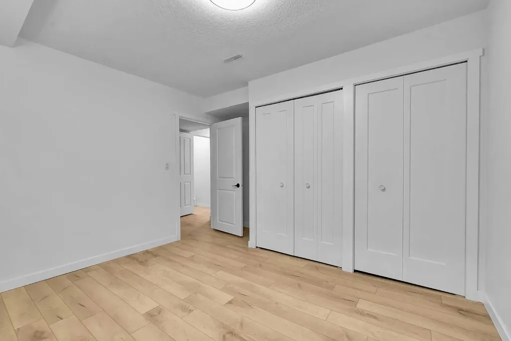 3820 14 Avenue SE Calgary AB T2A 0K3