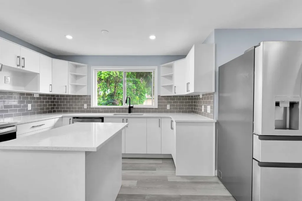 3820 14 Avenue SE Calgary AB T2A 0K3