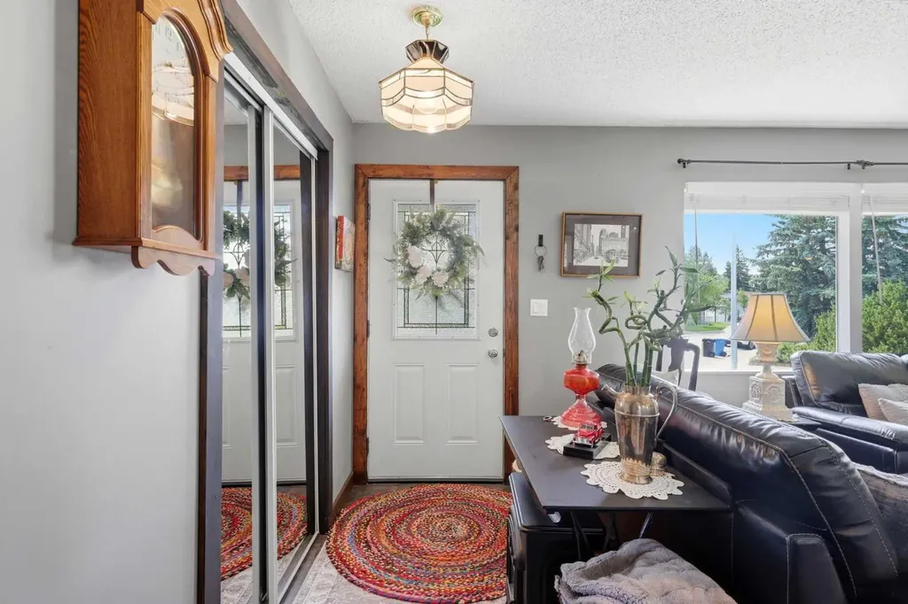 2305 17 Street Nanton AB T0L 1R0