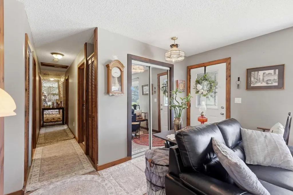 2305 17 Street Nanton AB T0L 1R0