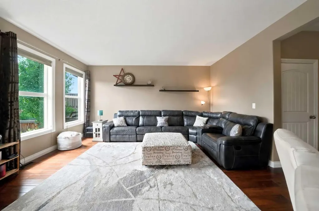 133 Portway Close Blackfalds AB T4M 0G8