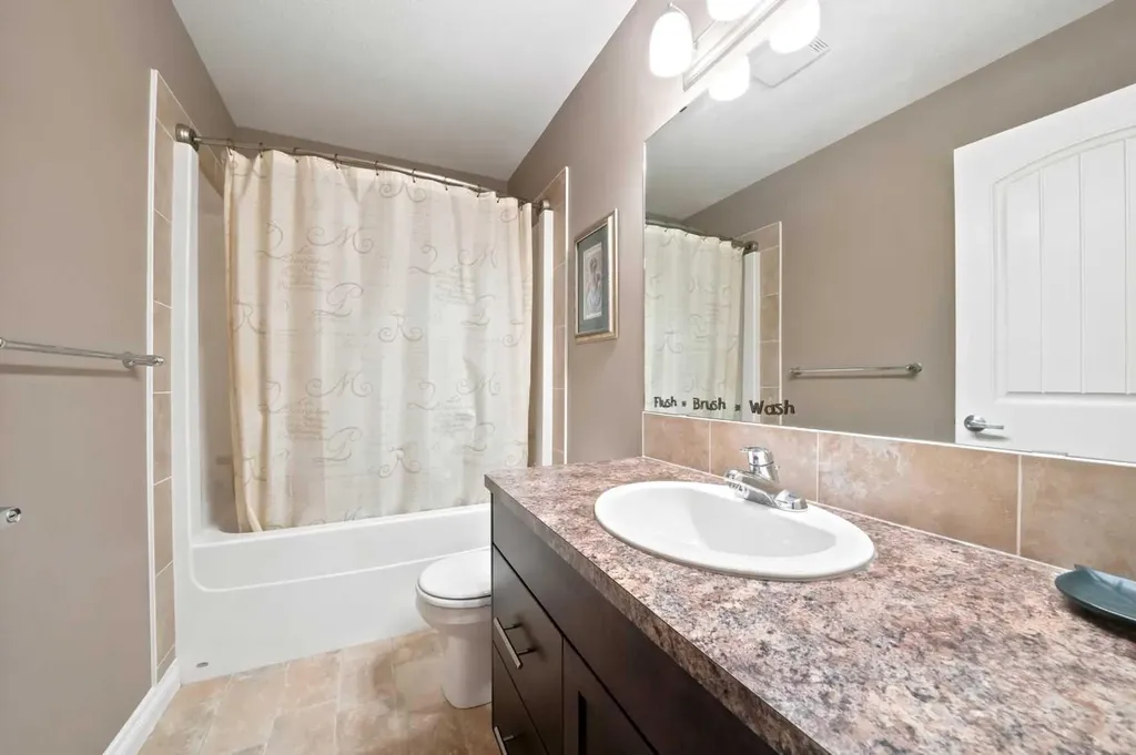 133 Portway Close Blackfalds AB T4M 0G8
