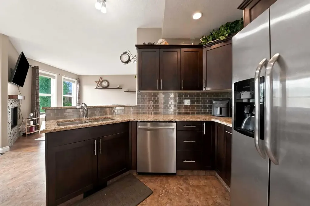 133 Portway Close Blackfalds AB T4M 0G8