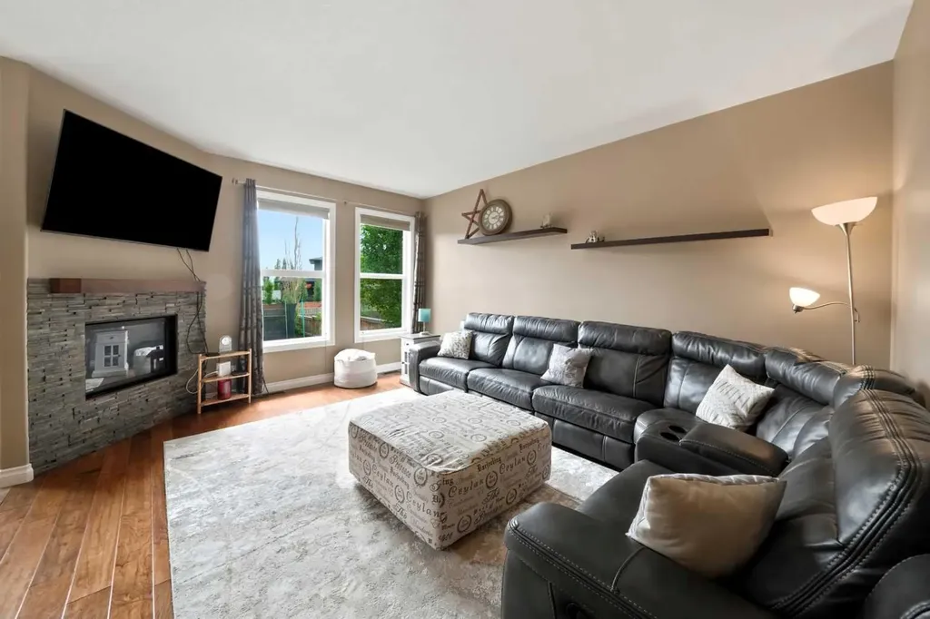 133 Portway Close Blackfalds AB T4M 0G8