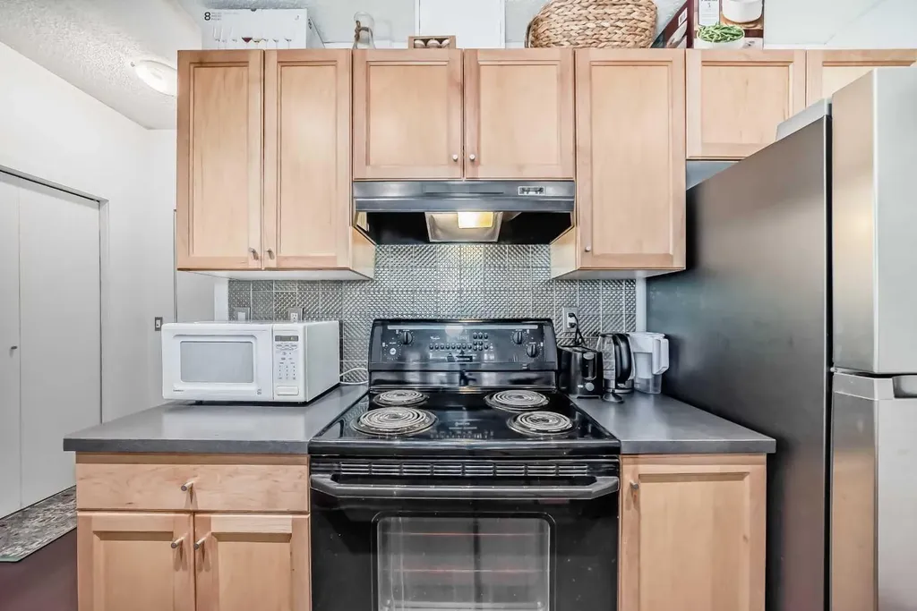 1000 15 Avenue SW Calgary AB T2R 0S6