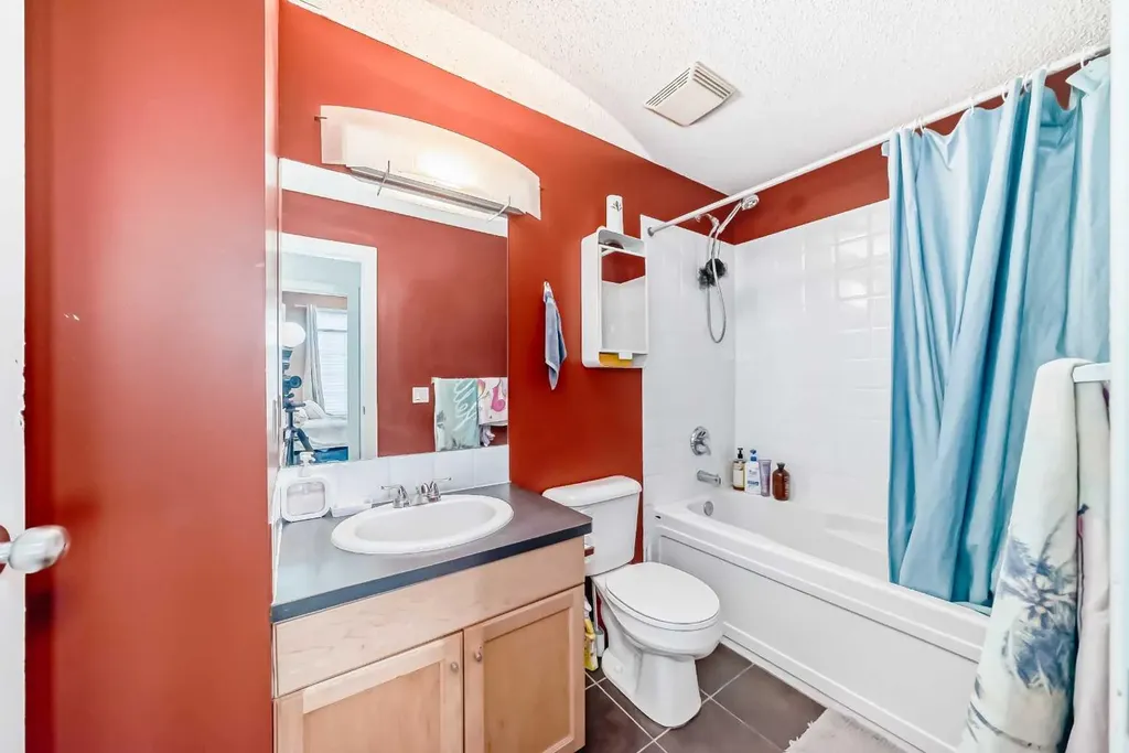 1000 15 Avenue SW Calgary AB T2R 0S6