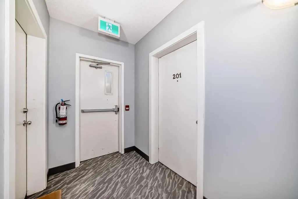 1000 15 Avenue SW Calgary AB T2R 0S6