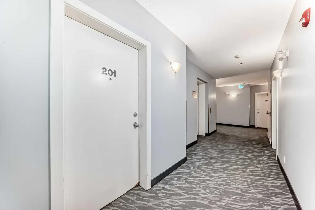 1000 15 Avenue SW Calgary AB T2R 0S6