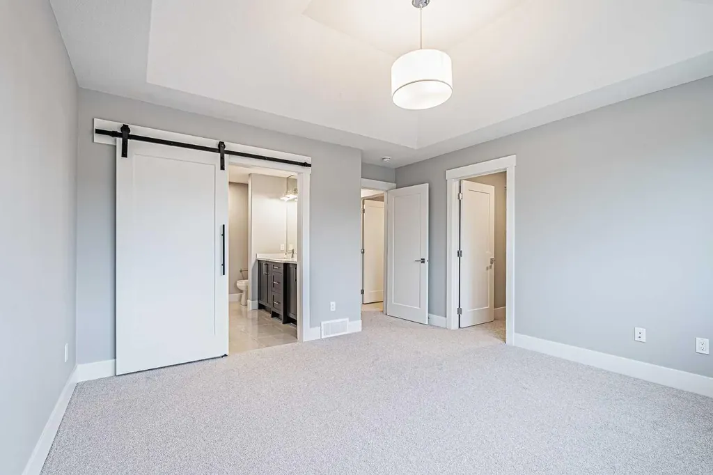 925 Reynolds Lane SW Airdrie AB T4B 5L7
