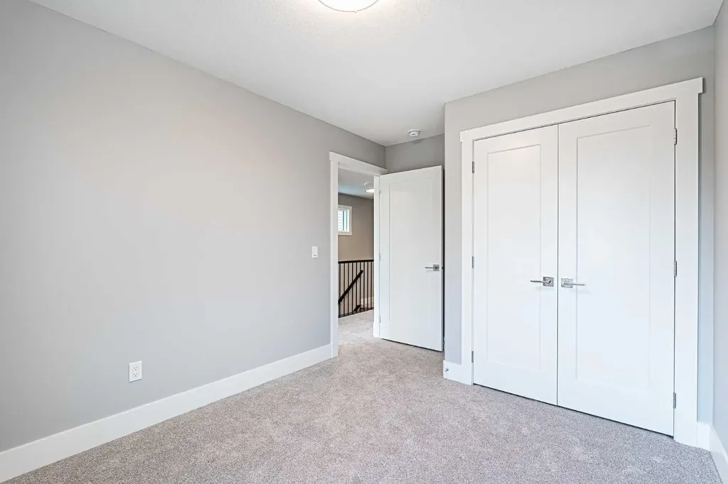925 Reynolds Lane SW Airdrie AB T4B 5L7