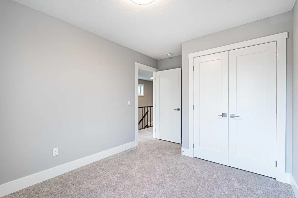 925 Reynolds Lane SW Airdrie AB T4B 5L7