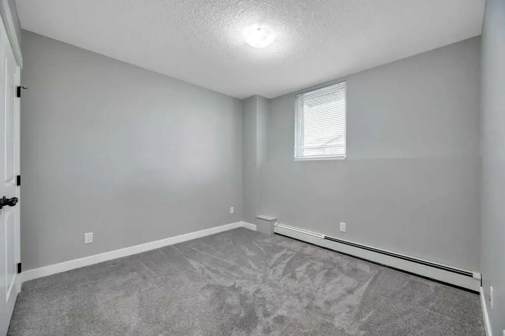 606 Lakeside Boulevard Strathmore AB T1P 1B8