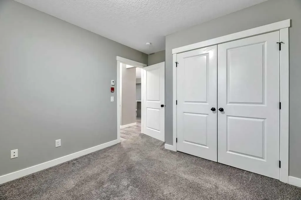 606 Lakeside Boulevard Strathmore AB T1P 1B8