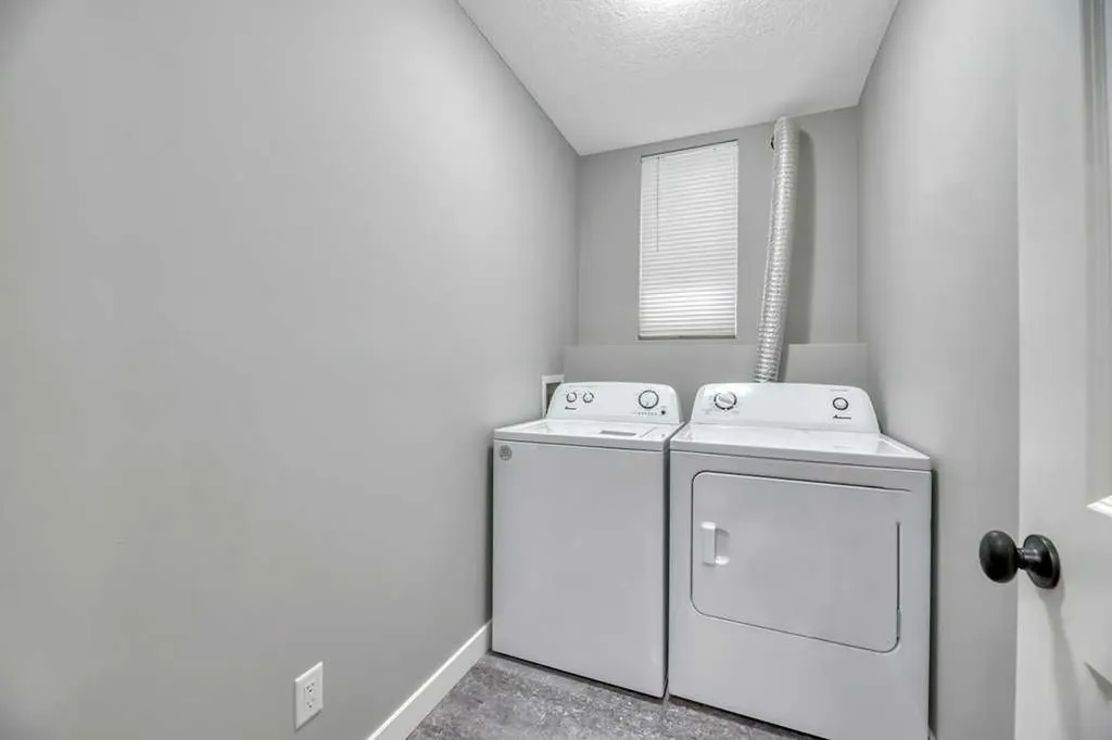 606 Lakeside Boulevard Strathmore AB T1P 1B8