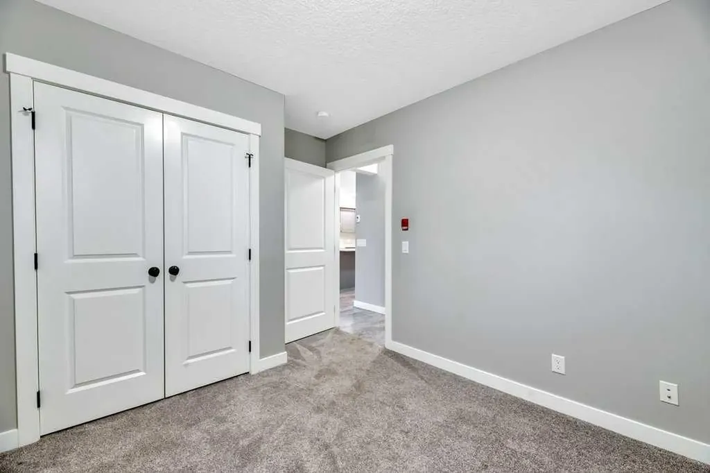 606 Lakeside Boulevard Strathmore AB T1P 1B8