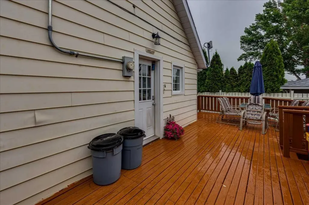 5105 53 Avenue Ponoka AB T4J 1H4